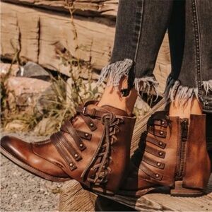 Freebird Limerick Brown Leather Moto Boots Western Ankle Studded Size 7 GUC